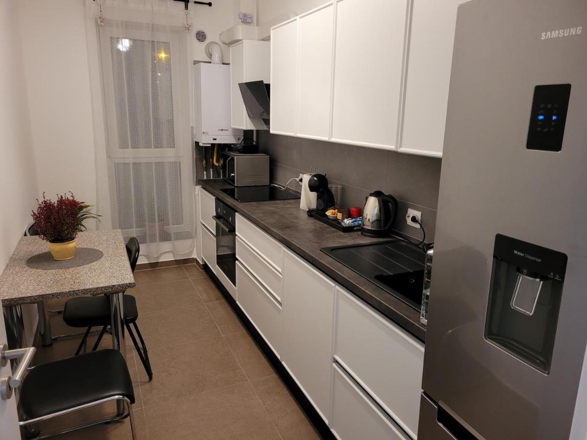 4Qualis Apartment Брашов Екстериор снимка